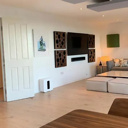 Beautiful Modern Sea-Side Apartment In The City Édimbourg Extérieur photo